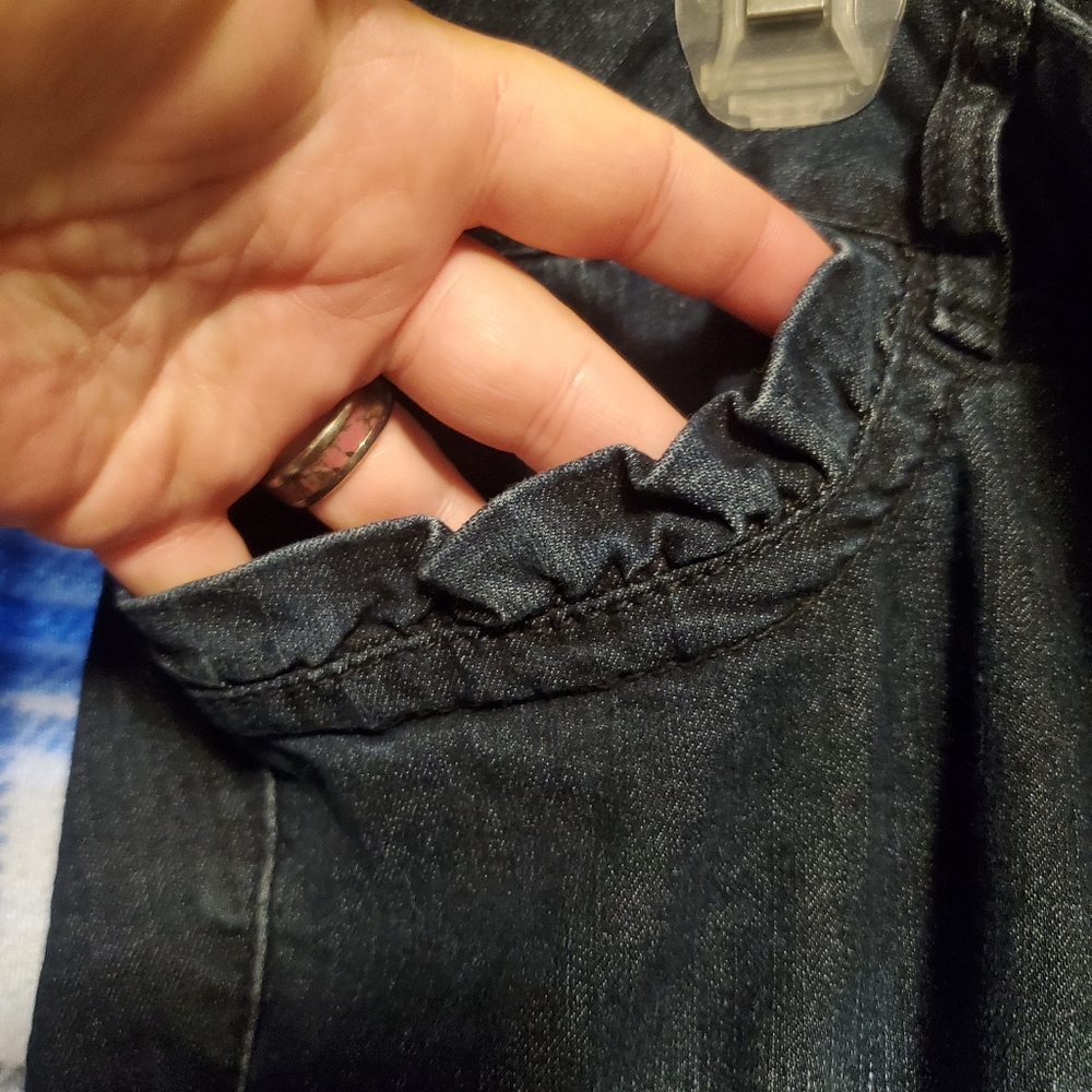 Torrid capris - Picture 3 of 4